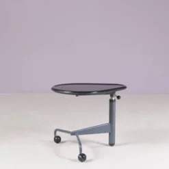 Table d'appoint des années 1990 par Toshiyuki Kita pour Cassina Italie