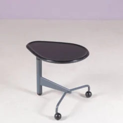 Table d'appoint des années 1990 par Toshiyuki Kita pour Cassina Italie