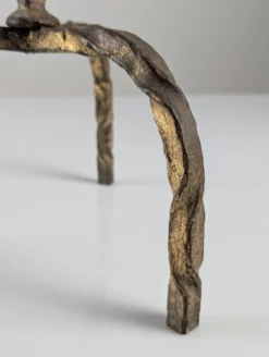 Table d'appoint des années 50 pour boissons en fer forgé doré et verre, Espagne, années 1950