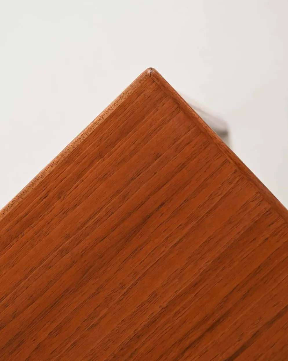Table d'appoint en acajou scandinave, années 1950-1960