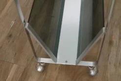 Table d'appoint en alu et verre 1970