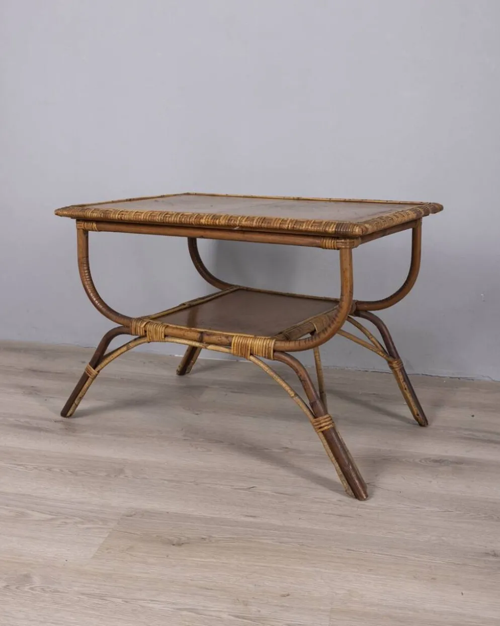 Table d'appoint en bambou et bois au design italien vintage des années 1960