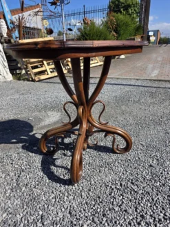 Table d'appoint en bois courbé Thonet n'1 du XIXème