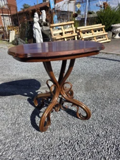 Table d'appoint en bois courbé Thonet n'1 du XIXème