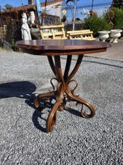 Table d'appoint en bois courbé Thonet n'1 du XIXème