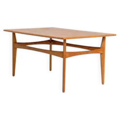 Table d'appoint en chêne par Karl-Erik Ekselius pour JOC, Suède, années 1950.