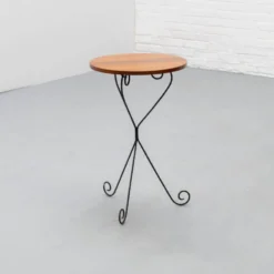 Table d'appoint en fer forgé des années 1960