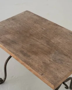 Table d'appoint en fer forgé du début du 20e siècle