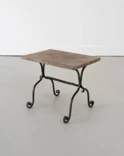 Table d'appoint en fer forgé du début du 20e siècle