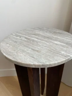 Table d'appoint en marbre / chêne massif