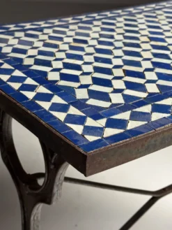 Table d'appoint en mosaïque et fonte