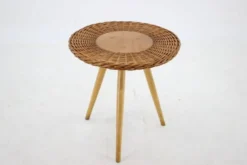 Table d'appoint en osier et bois des années 1970 par Jan Kalous pour ÚLUV