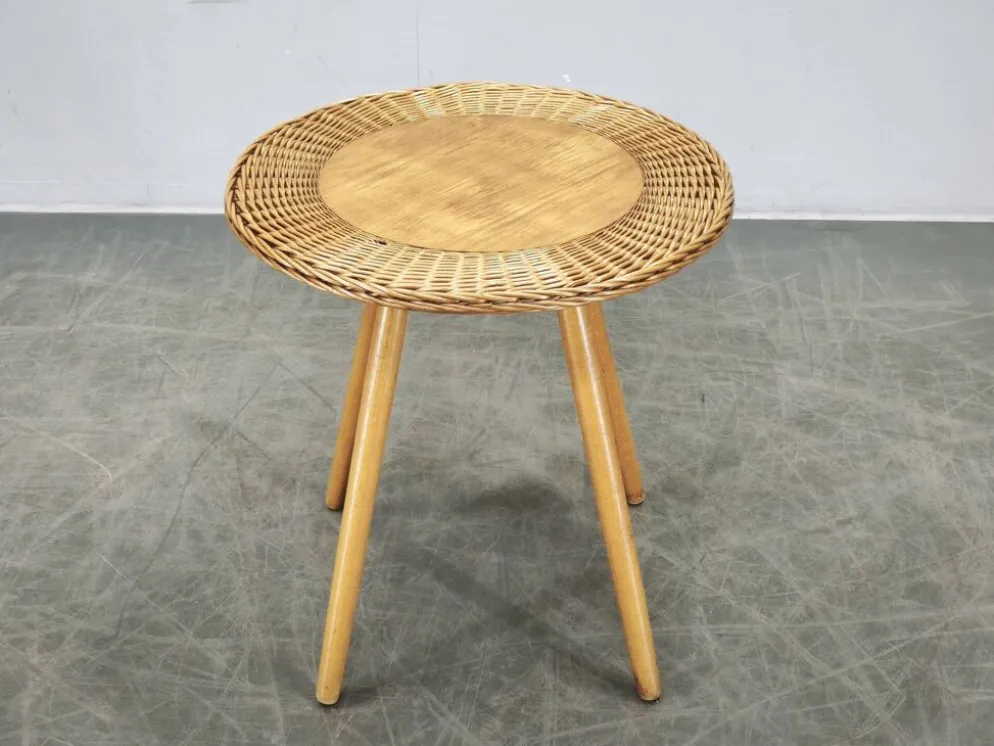 Table d'appoint en rotin et hêtre Jan Kalous, Tchécoslovaquie, années 1970