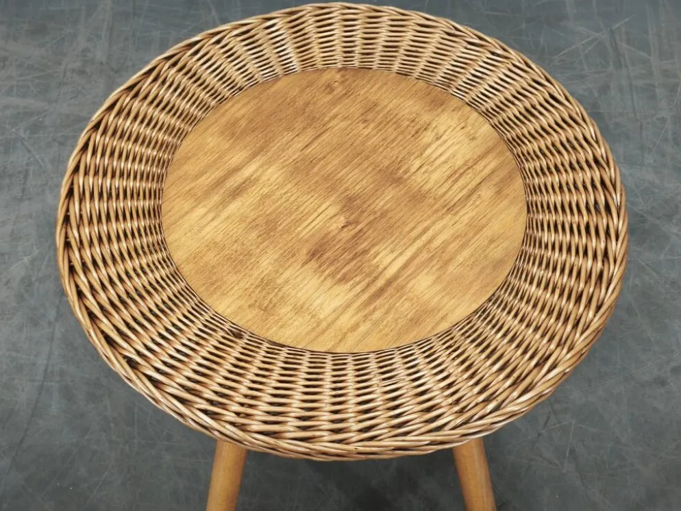 Table d'appoint en rotin et hêtre Jan Kalous, Tchécoslovaquie, années 1970
