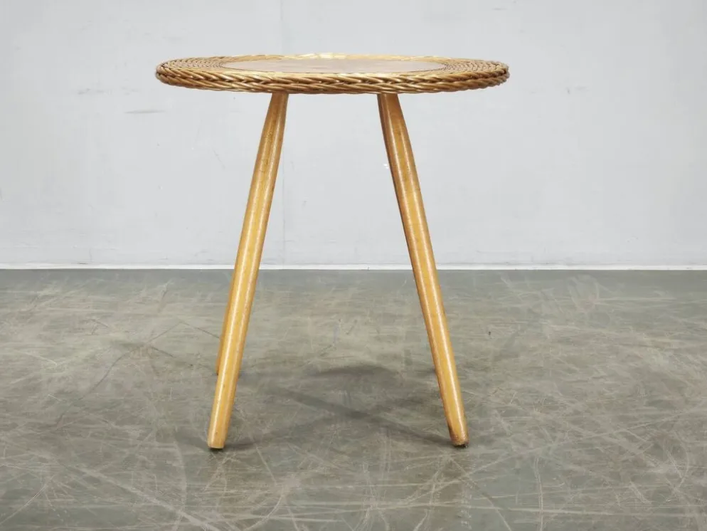 Table d'appoint en rotin et hêtre Jan Kalous, Tchécoslovaquie, années 1970