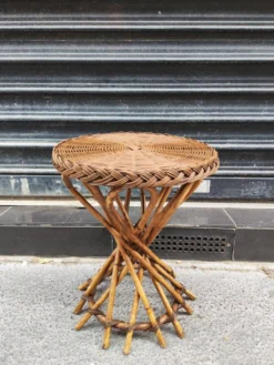 Table d'appoint en rotin 1950 midcentury