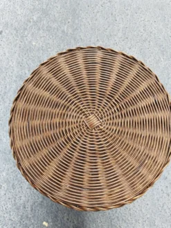 Table d'appoint en rotin 1950 midcentury