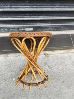 Table d'appoint en rotin 1950 midcentury