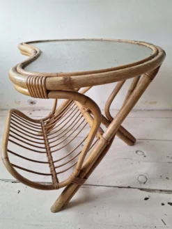 Table d'appoint en rotin vintage