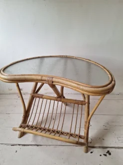 Table d'appoint en rotin vintage