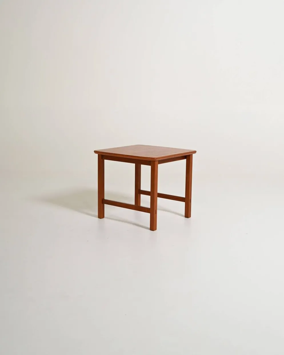 Table d'appoint en teck "Frisco", Folke Ohlsson pour Tingströms, années 1960.