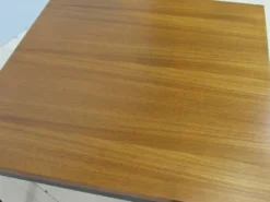 Table d'appoint en teck - Läsko Studioform International