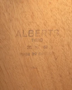 Table d'appoint en teck produite par Alberts, 1967