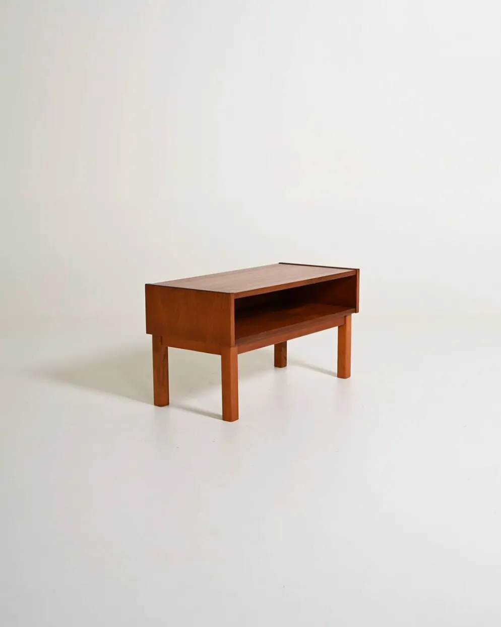 Table d'appoint en teck scandinave, années 1960