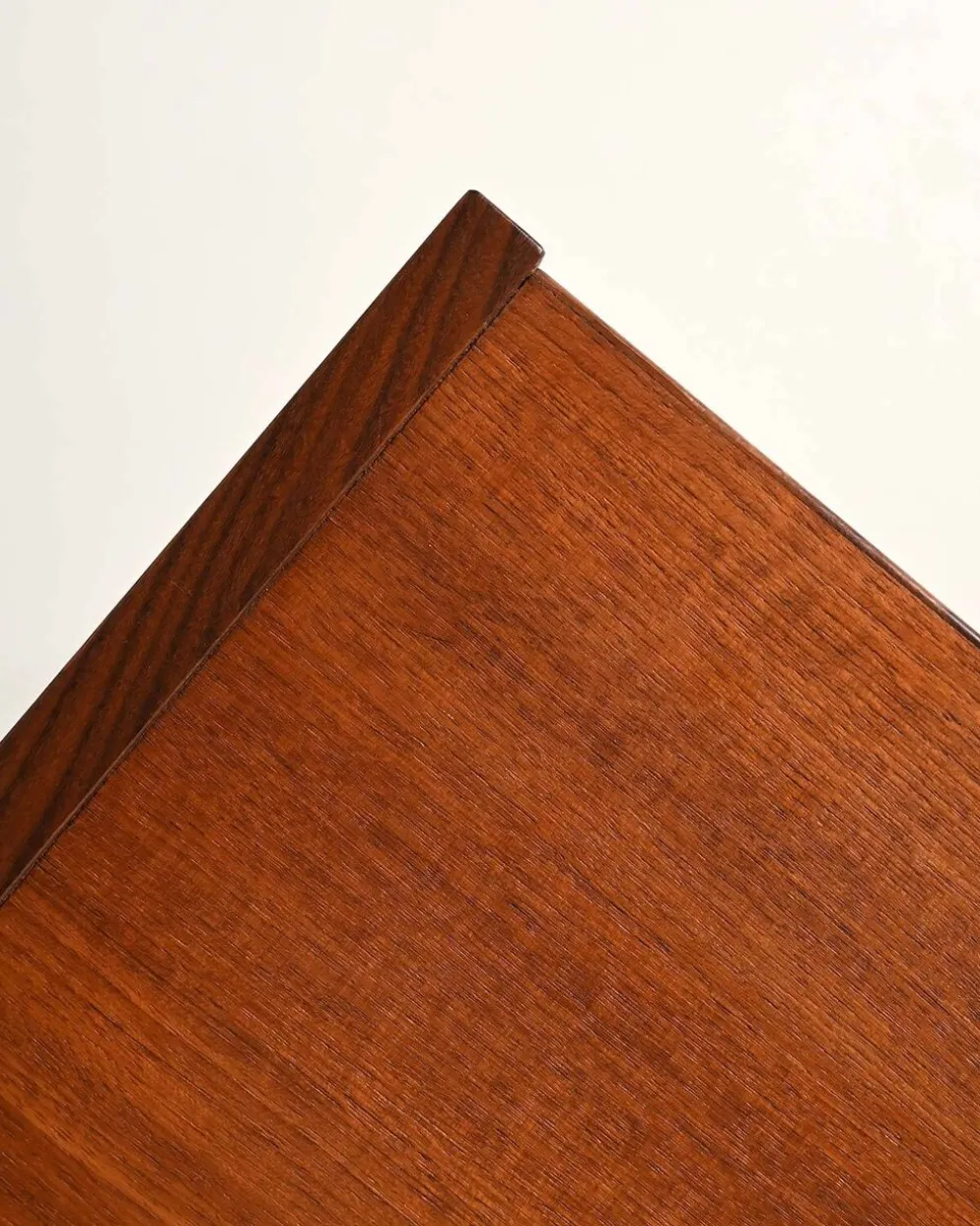 Table d'appoint en teck scandinave, années 1960