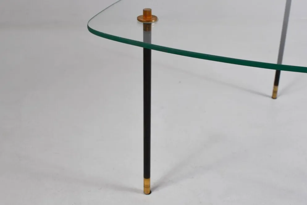 Table d'appoint. France années 1950.
