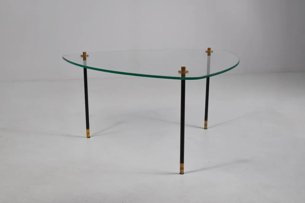 Table d'appoint. France années 1950.