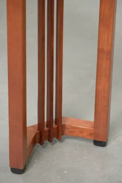 Table d'appoint long au design Art Déco