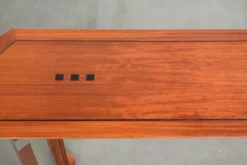 Table d'appoint long au design Art Déco