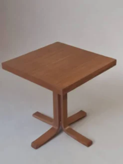 Table d'appoint Ludvik Volàk, Vintage tchèque 1960s