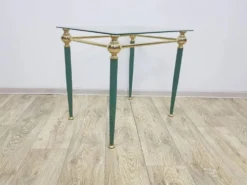 Table d'appoint moderne du milieu du siècle, verre clair, laiton doré, métal vert, F