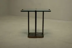 Table d'appoint modèle T18 par Peter Ghyczy années 1970