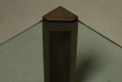 Table d'appoint modèle T14 par Peter Ghyczy années 1970