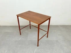 Table d'appoint par Kaj Winding pour P. Jeppesen
