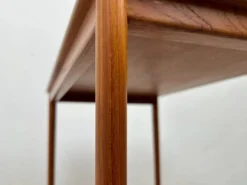 Table d'appoint par Kaj Winding pour P. Jeppesen