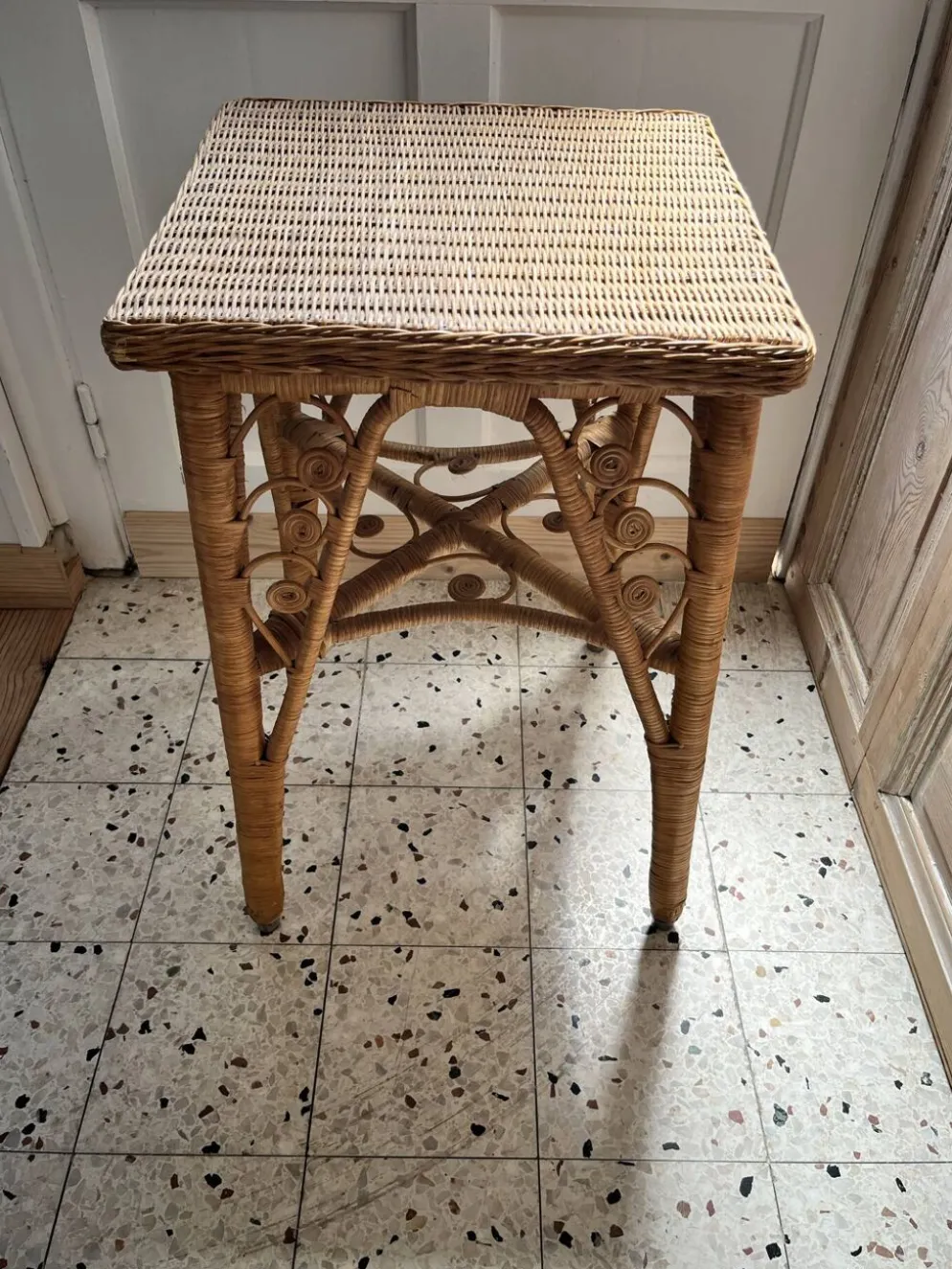Table d’appoint Peacock