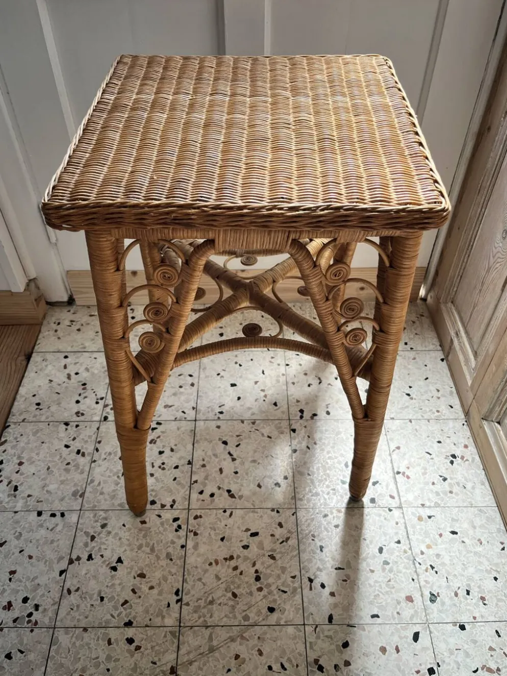 Table d’appoint Peacock