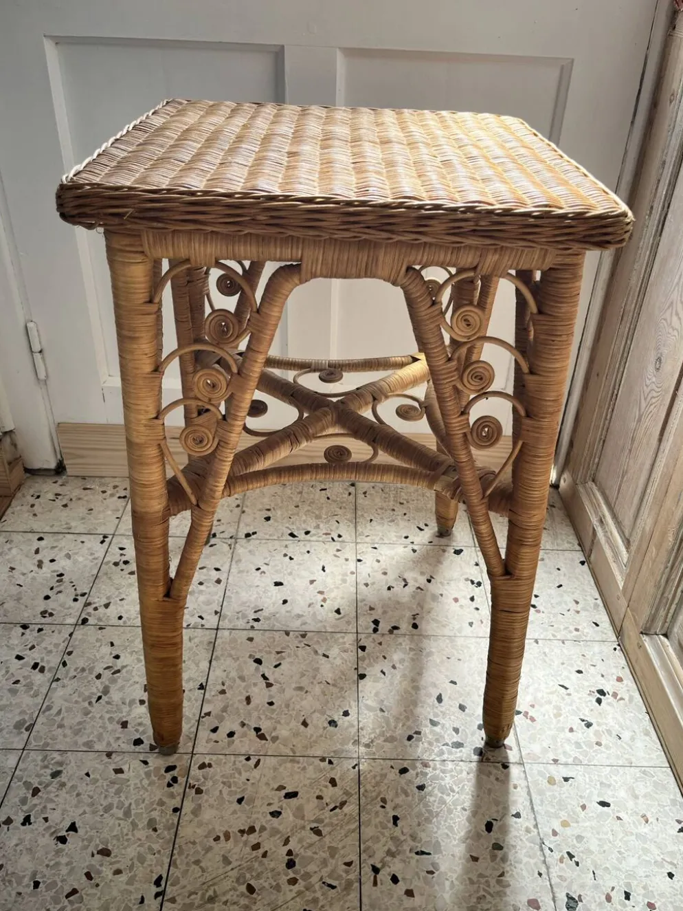Table d’appoint Peacock