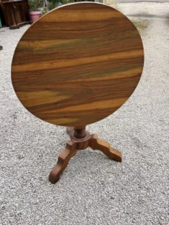 Table d’appoint plateau pivotant