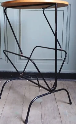 Table d'appoint porte revue chêne blond 1960