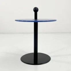 Table d'appoint postmoderne bleu par Ikea, 1980