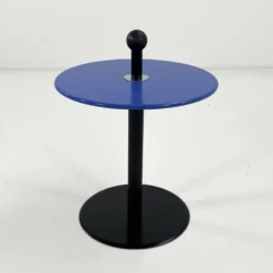 Table d'appoint postmoderne bleu par Ikea, 1980