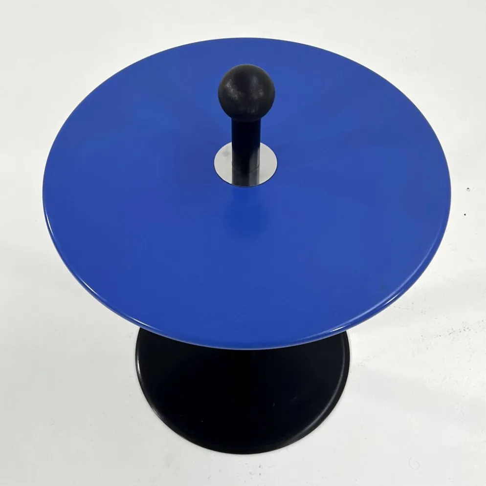 Table d'appoint postmoderne bleu par Ikea, 1980