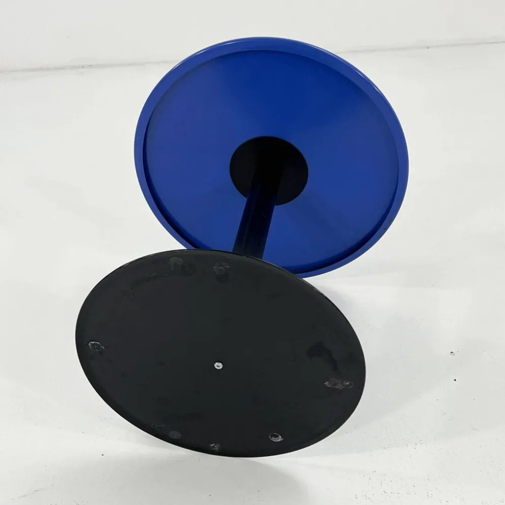 Table d'appoint postmoderne bleu par Ikea, 1980