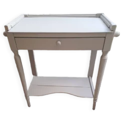 Table d'appoint repeint en bois massif avec plateau inférieur 1900