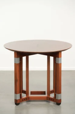 Table d'appoint ronde au design Art Déco